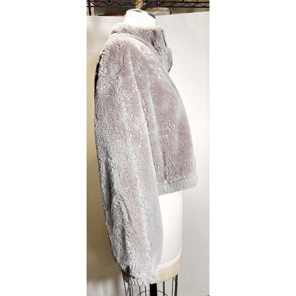 Timing Crop Faux Fur Jacket Grayish Lavendar Brassy Zip Pull Women's Size Medium - Picture 3 of 12